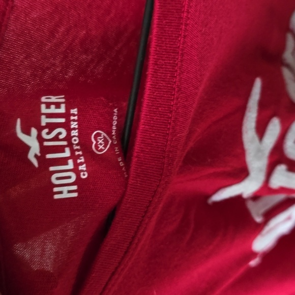 Hollister tshirt - Picture 3 of 3